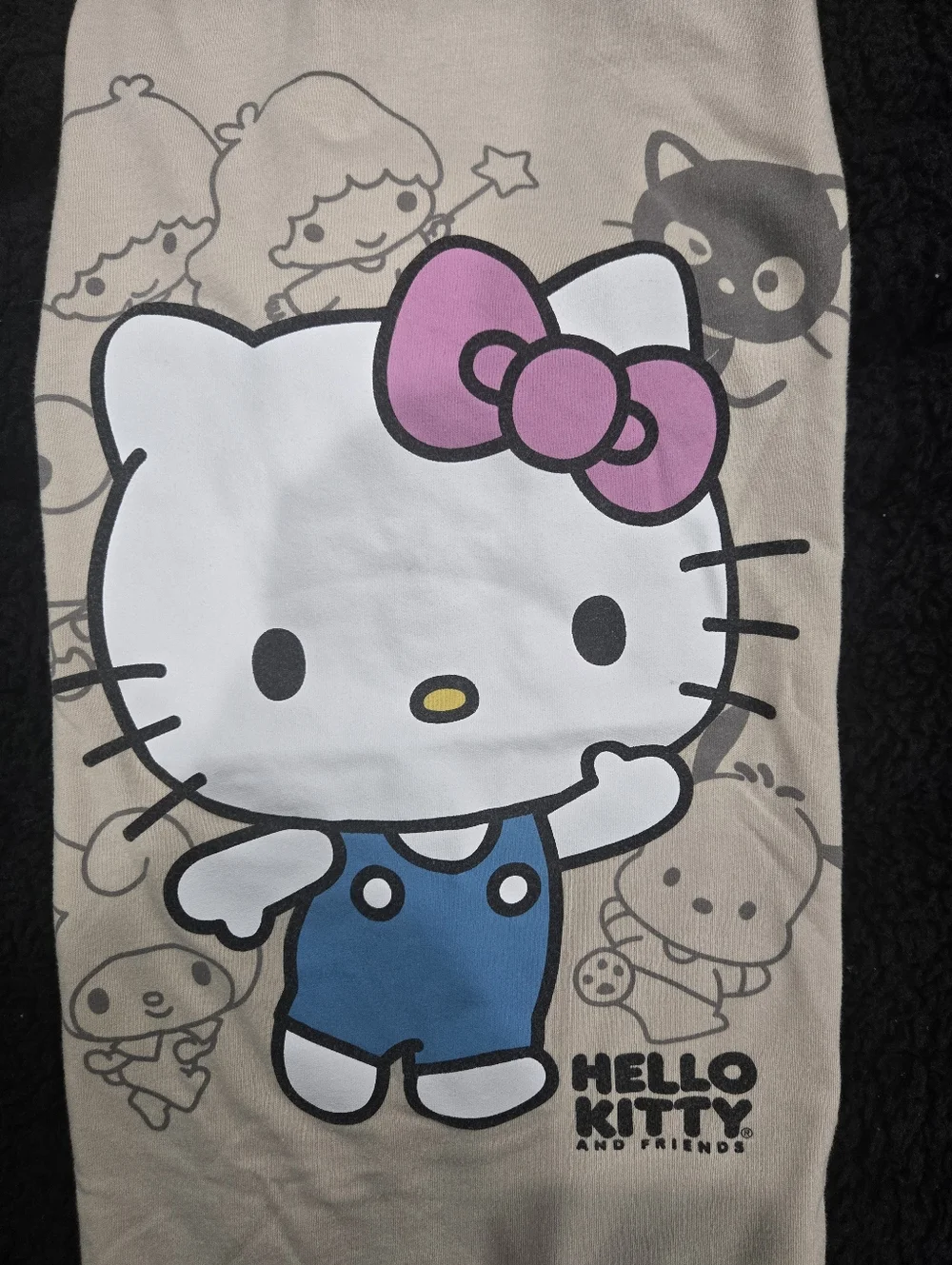 Hello Kitty & Friends Tee - Picture 3 of 3